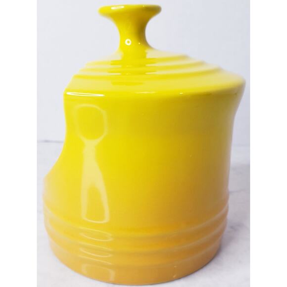 LE CREUSET Stoneware Salt Crock Ombre Yellow 10 oz./ 0.3L in VGUC - Picture 5 of 11